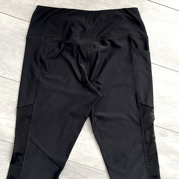 X by GOTTEX Cropped Leggings Athleisure Workout Yoga Tights, Size M - Picture 6 of 8